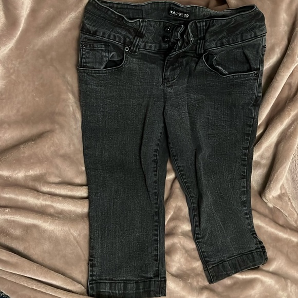 Black Jeans Capris size small - Picture 1 of 3